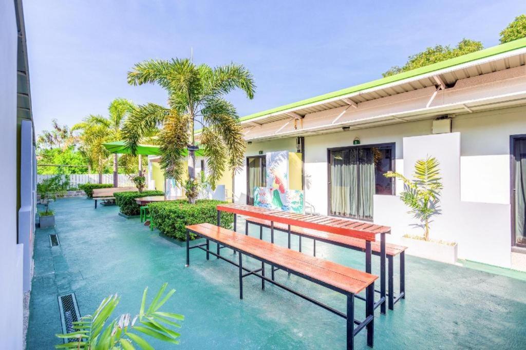 Oyo 450 Rawai Studios Resort Εξωτερικό φωτογραφία