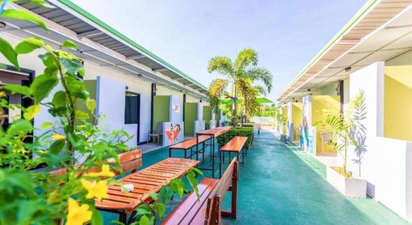 Oyo 450 Rawai Studios Resort Εξωτερικό φωτογραφία