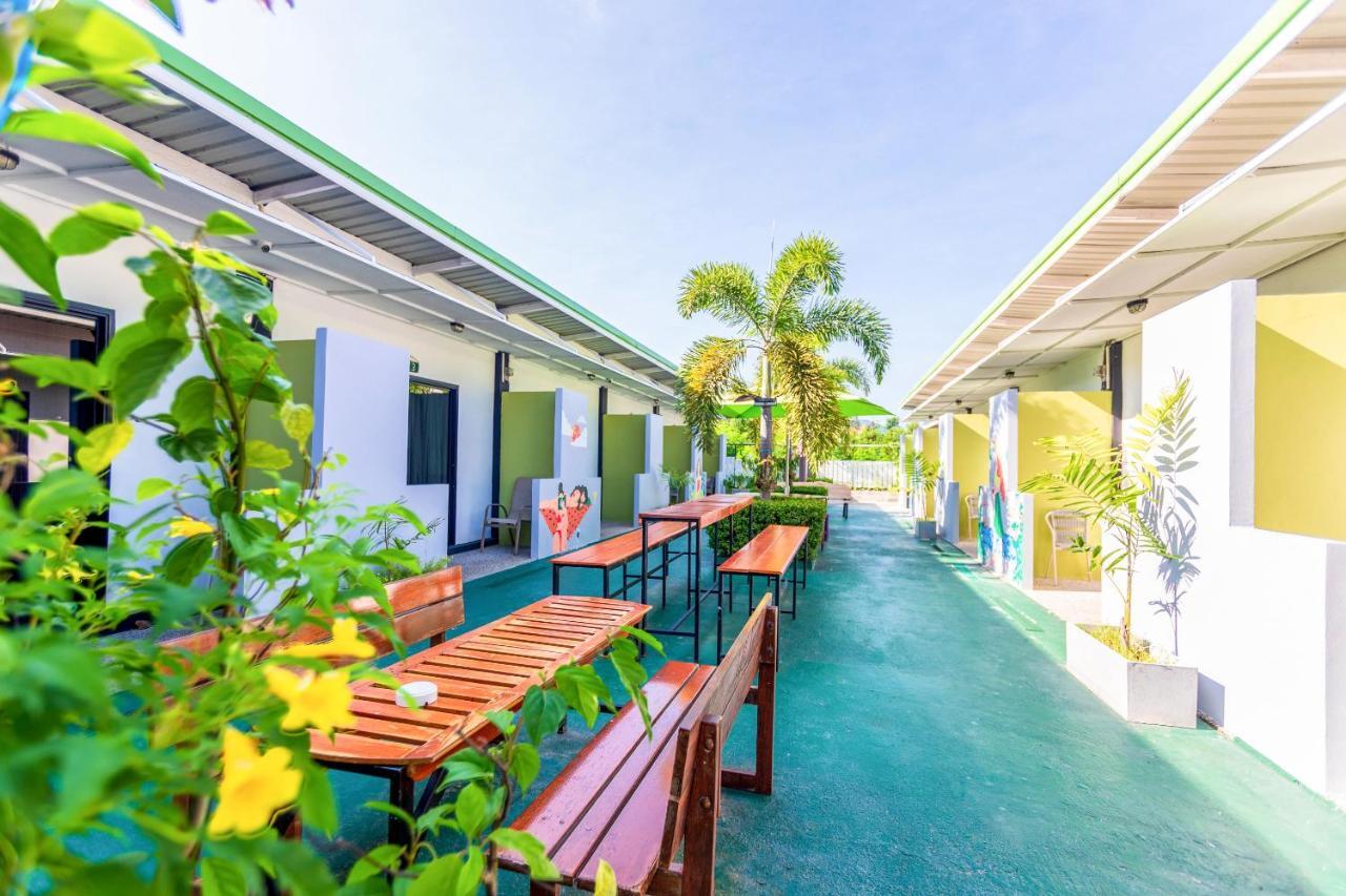 Oyo 450 Rawai Studios Resort Εξωτερικό φωτογραφία